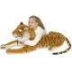 Tigre peluche géant, une peluche de qualité conçue par Melissa and Doug